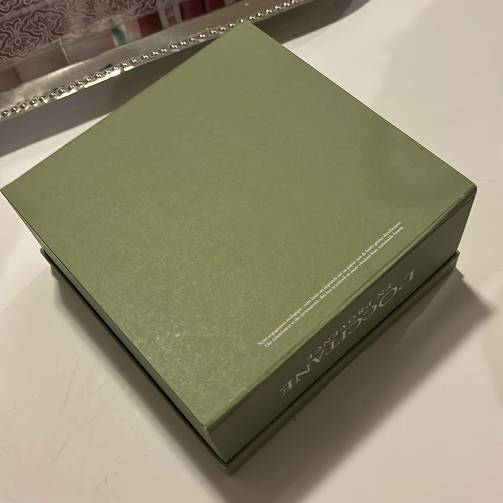 L’Occitane empty box - Picture 2 of 3